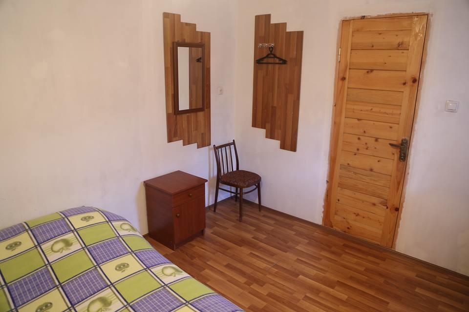N&N Guest House Mestia Eksteriør bilde